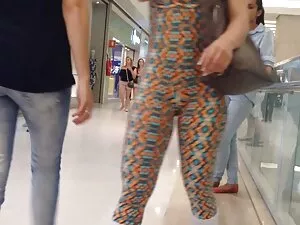 Tiny4k pirang kacau  ...