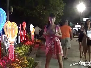 Sebuah naif free vid ...