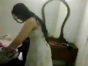 Jana meniduriku di m ...